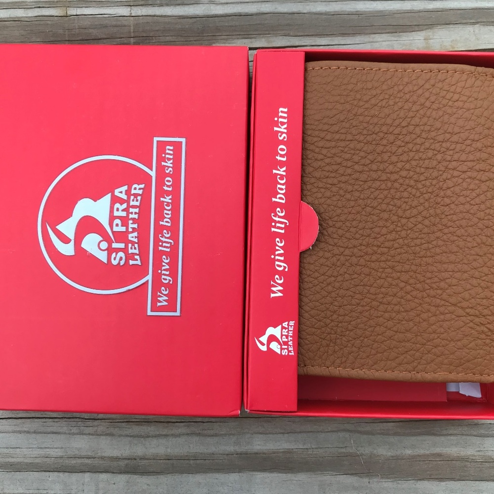 Supreme Leather Men Wallet Handmade Bifold W/ Box - Picture 1 of 8